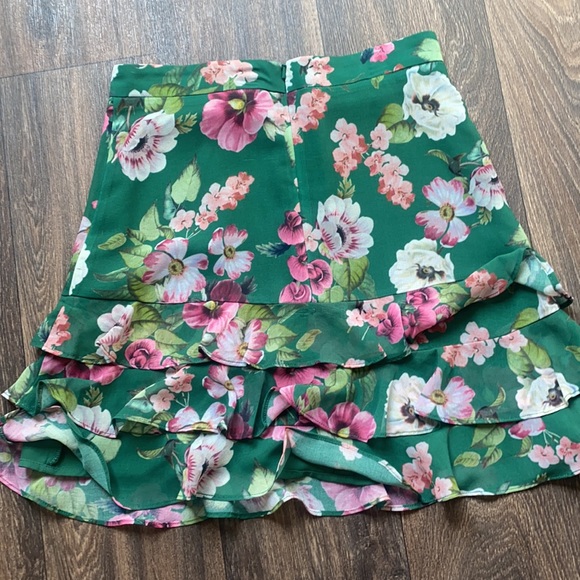 Bardot RAH RAH SKIRT IN GRPHC FLRL - Picture 5 of 10